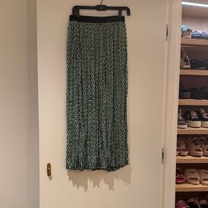 NIC+ZOE Green Patterned Pleated Maxi Skirt